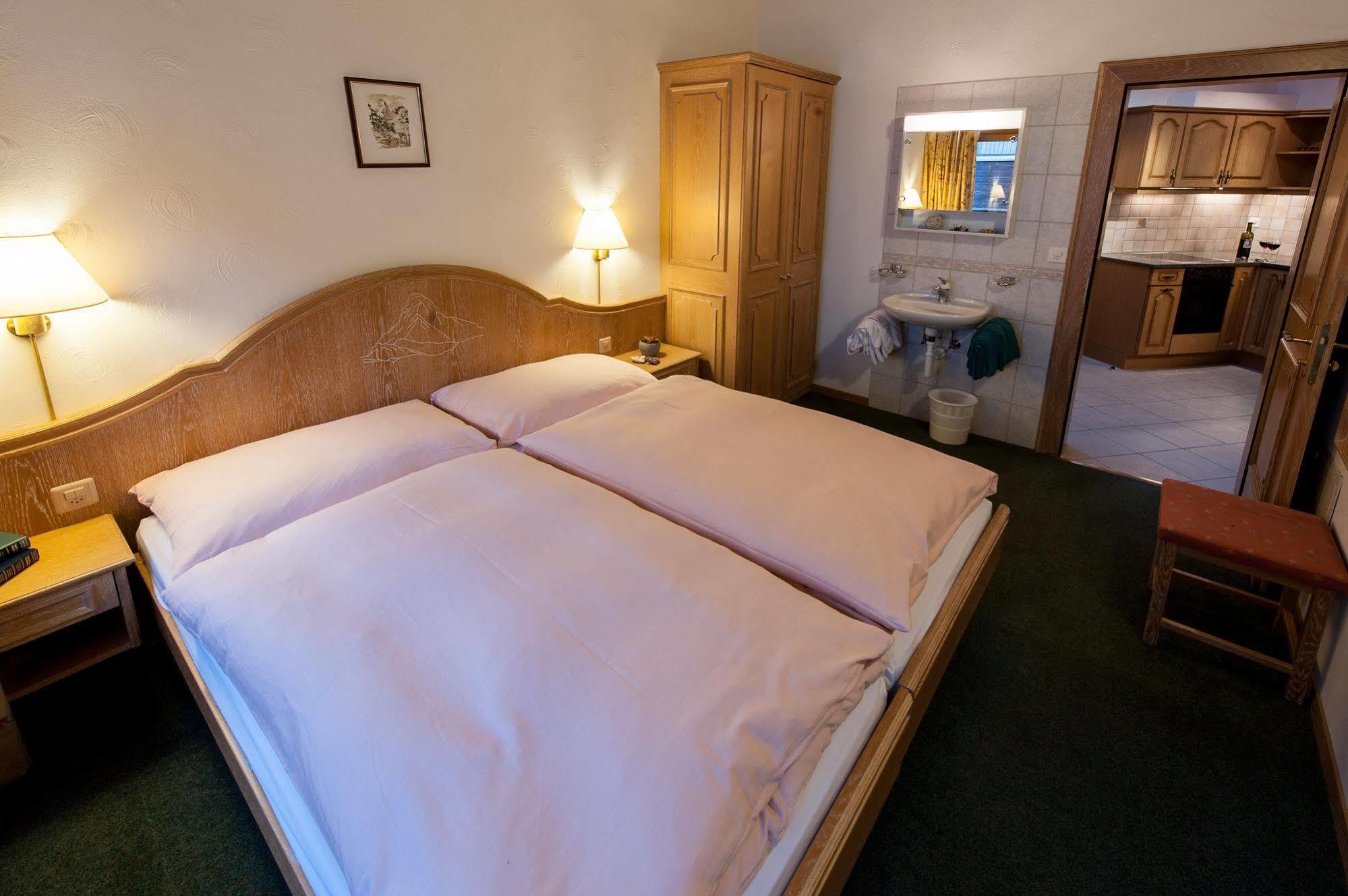 Appartements Zermatt Paradies Kültér fotó